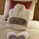 Novotel Pau Pyrenees فندق 4*