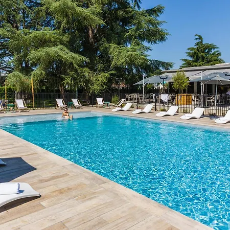 Novotel Pau Pyrénées Hotel Lescar