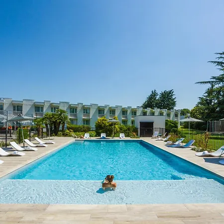 Otel Novotel Pau Pyrenees