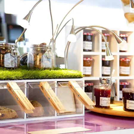 Novotel Pau Pyrenees 4* 레스카