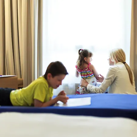 호텔 Novotel Pau Pyrenees 레스카