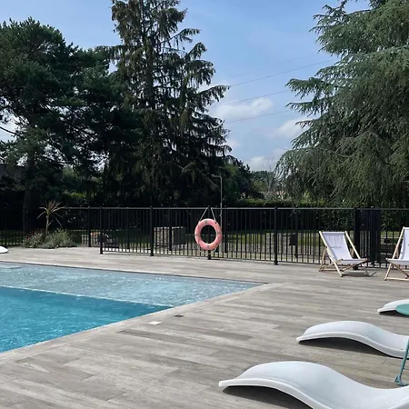 Novotel Pau Pyrenees 호텔 레스카