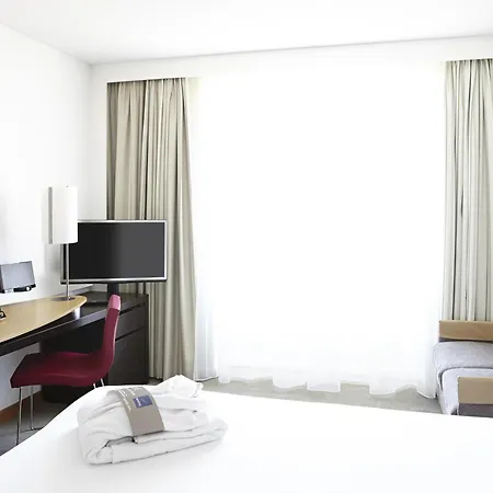 Otel Novotel Pau Pyrenees 4*