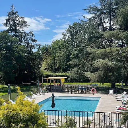 Otel Novotel Pau Pyrenees