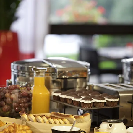 호텔 Novotel Pau Pyrenees 레스카