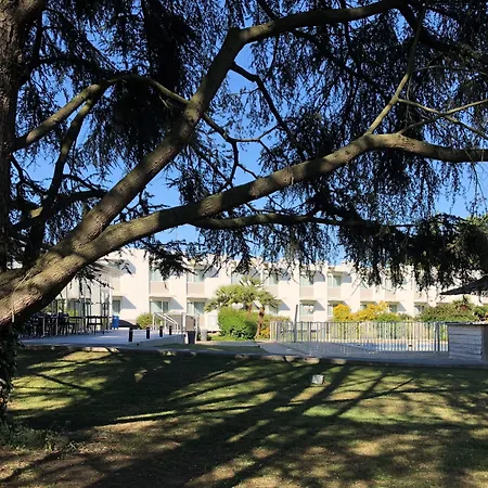 Otel Novotel Pau Pyrenees 4*