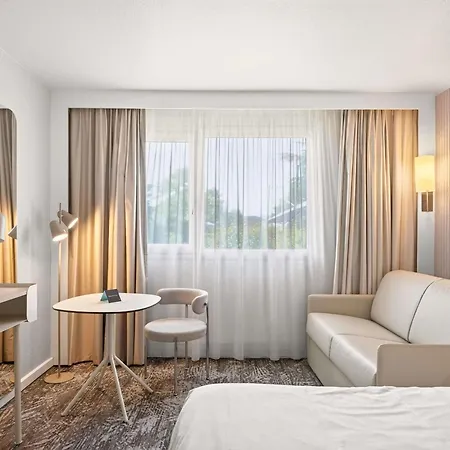 Novotel Pau Pyrénées Hotel Lescar