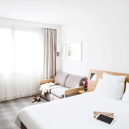 Novotel Pau Pyrenees Otel