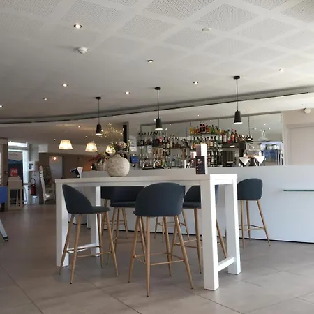 Novotel Pau Pyrénées 4*