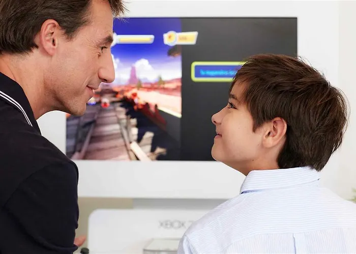 Hotel Novotel Pau Pyrénées 4*