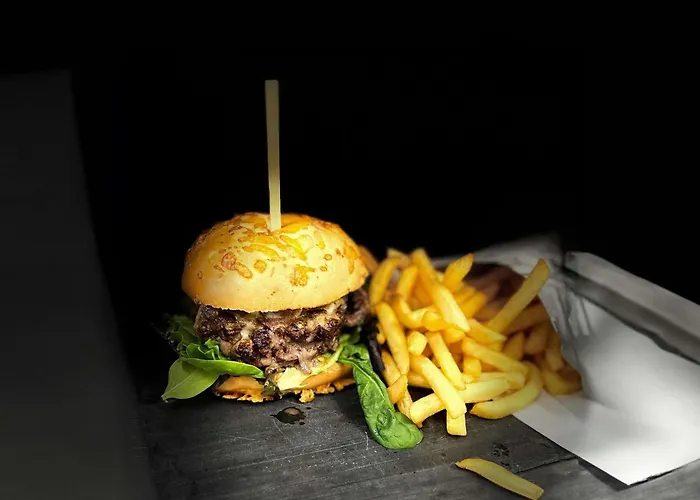 Novotel Pau Pyrenees 4* ليسكار