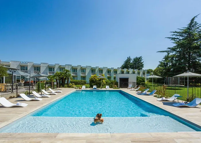 Hotel Novotel Pau Pyrénées Lescar