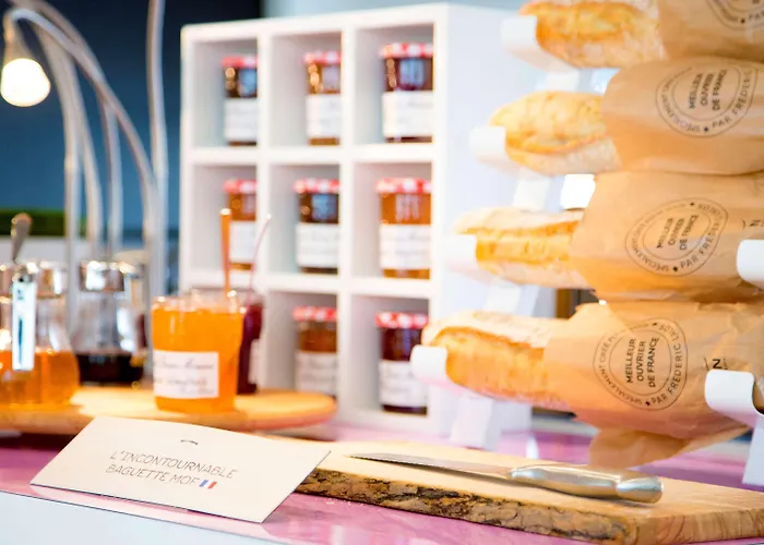 فندق Novotel Pau Pyrenees ليسكار