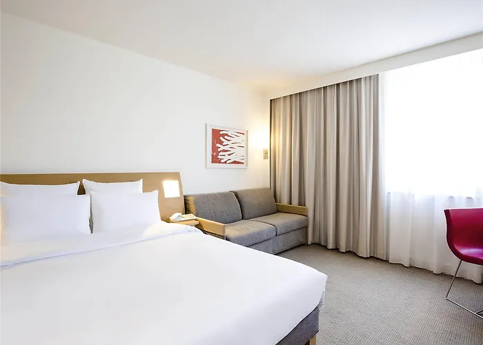 Novotel Pau Pyrenees 4* Lescar